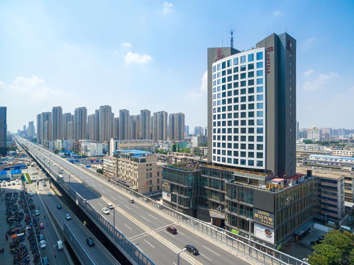 M Hotel Zhengzhou Exterior photo